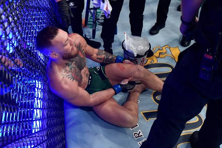 Lịch thi đấu UFC 329: Conor McGregor tái xuất đấu Max Holloway 3 Conor McGregor trở lại sau 5 năm vắng bóng vì chấn thương và bê bối
