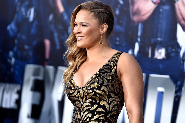 Ronda Rousey trở lại MMA