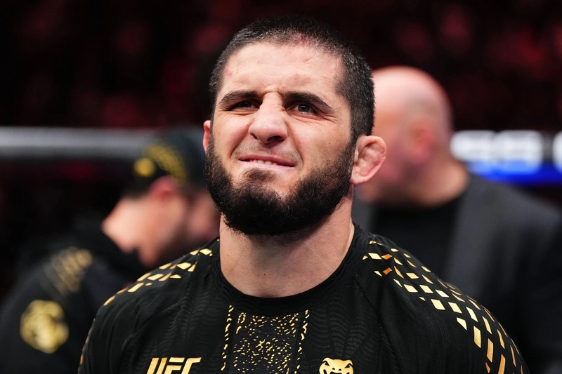 Islam Makhachev gửi thông điệp mạnh mẽ đến võ sĩ dự bị Michael Morales trước UFC 330