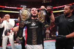 Kamaru Usman khẳng định anh là thử thách lớn nhất cho Islam Makhachev sau UFC 330