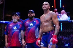 Dana White ra "tối hậu thư" cho Alex Pereira trước thềm đại chiến UFC 335